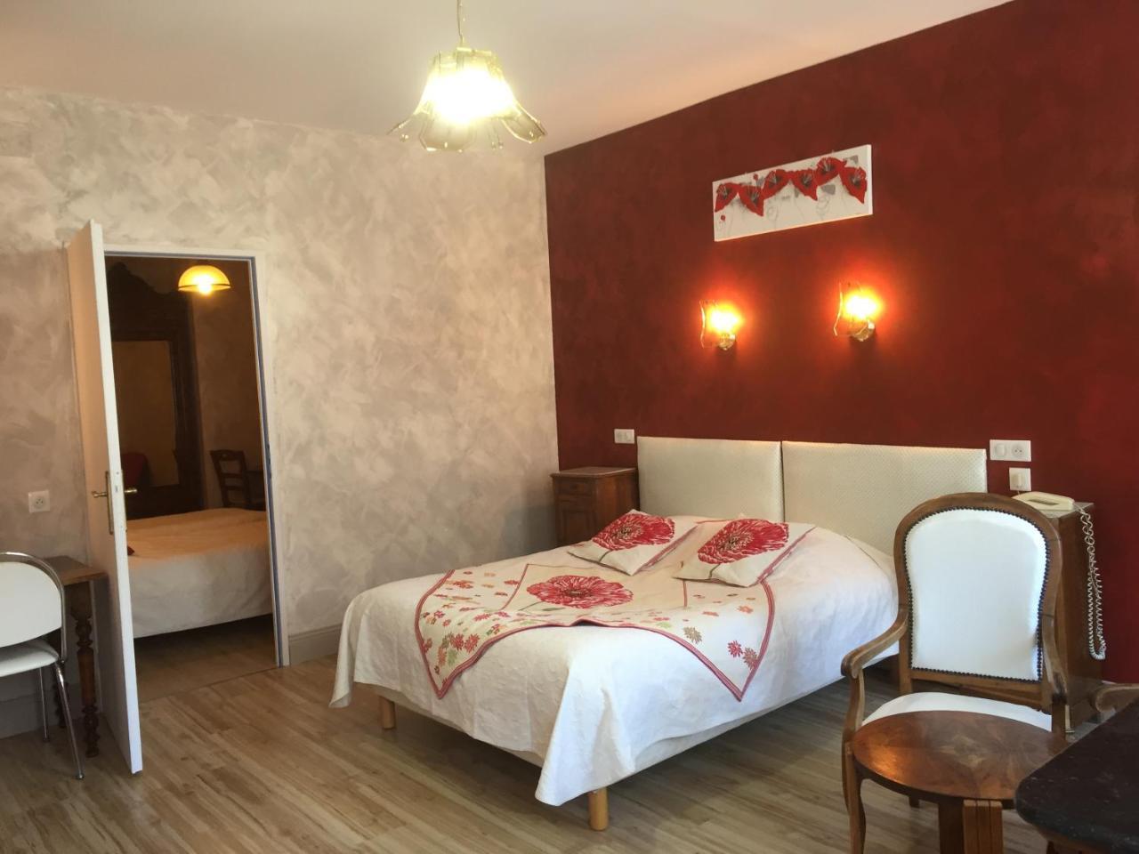 Hotel Panoramic Et Des Bains Люс-Сен-Совер Екстериор снимка